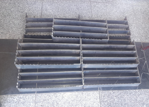 پله جلو جعبه بیل مکانیکی
